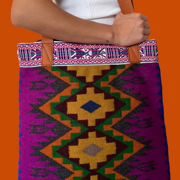 Artisanal Handbag / loom woven/ leather tote bag/ Eco-Friendly - Picture 8 of 9